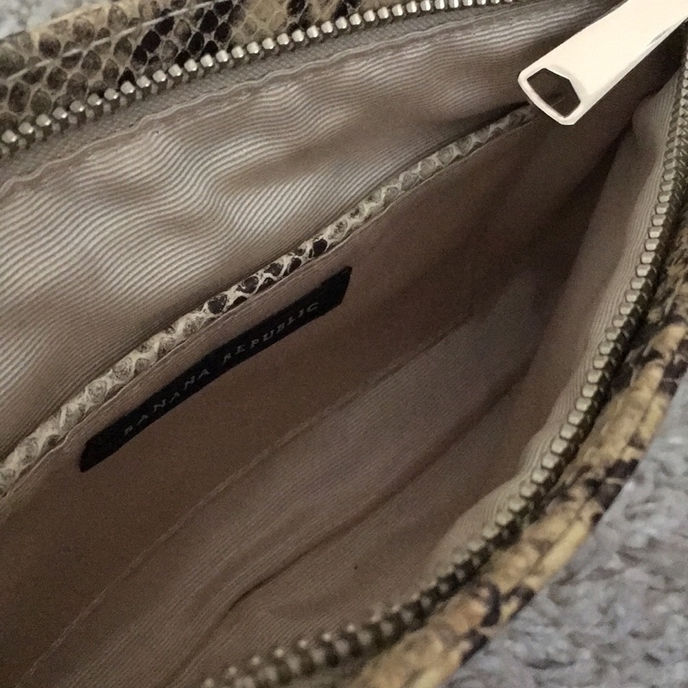 Snake skin embossed leather clutch. - Picture 3 of 5
